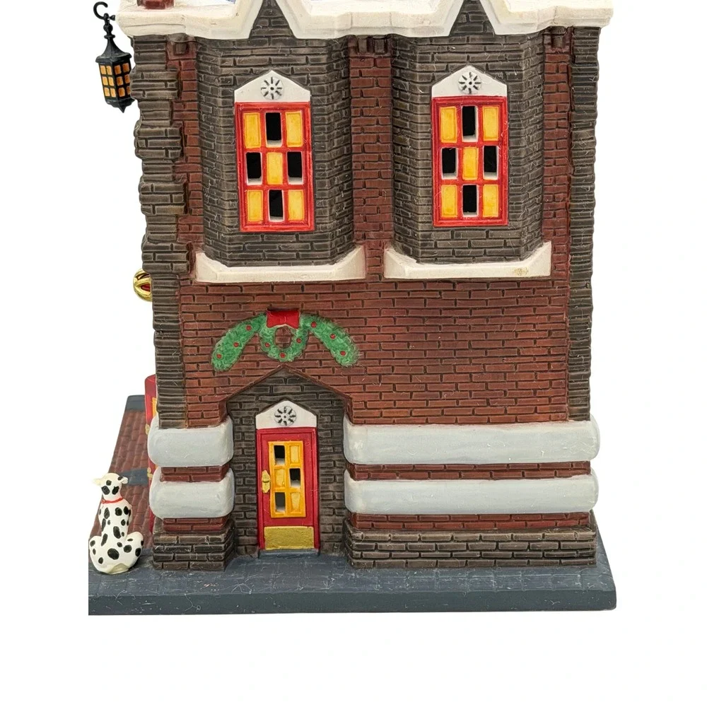 Dept 56 Christmas in the City 42nd St Fire‎ Company 56.58914 Light House Retired